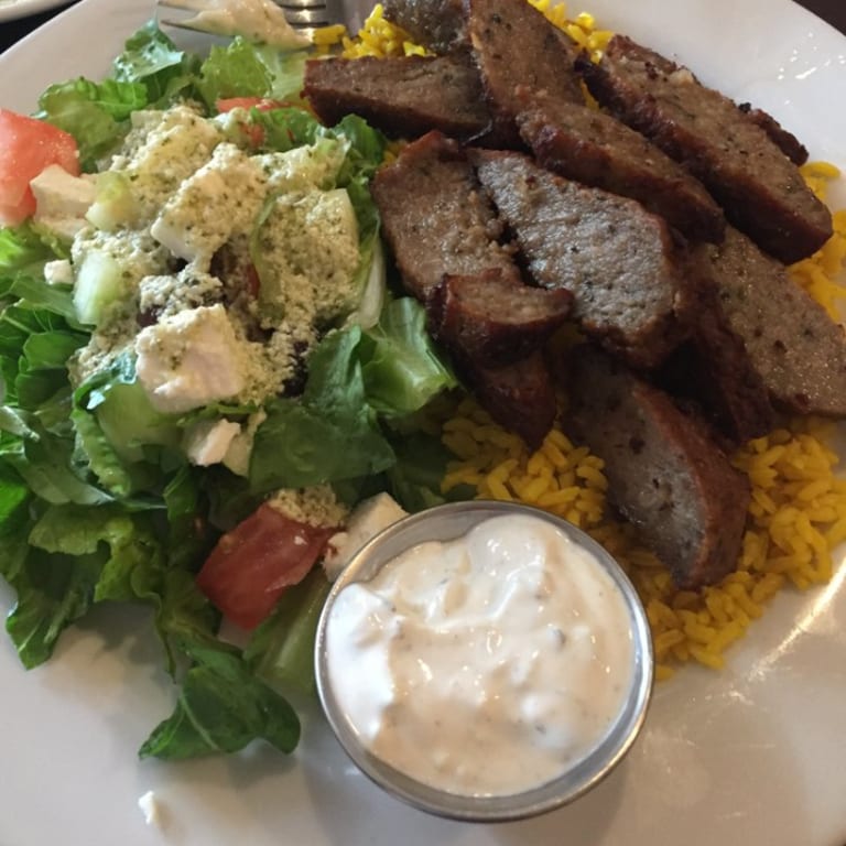 Crispy Calamari: A Mediterranean Delight
